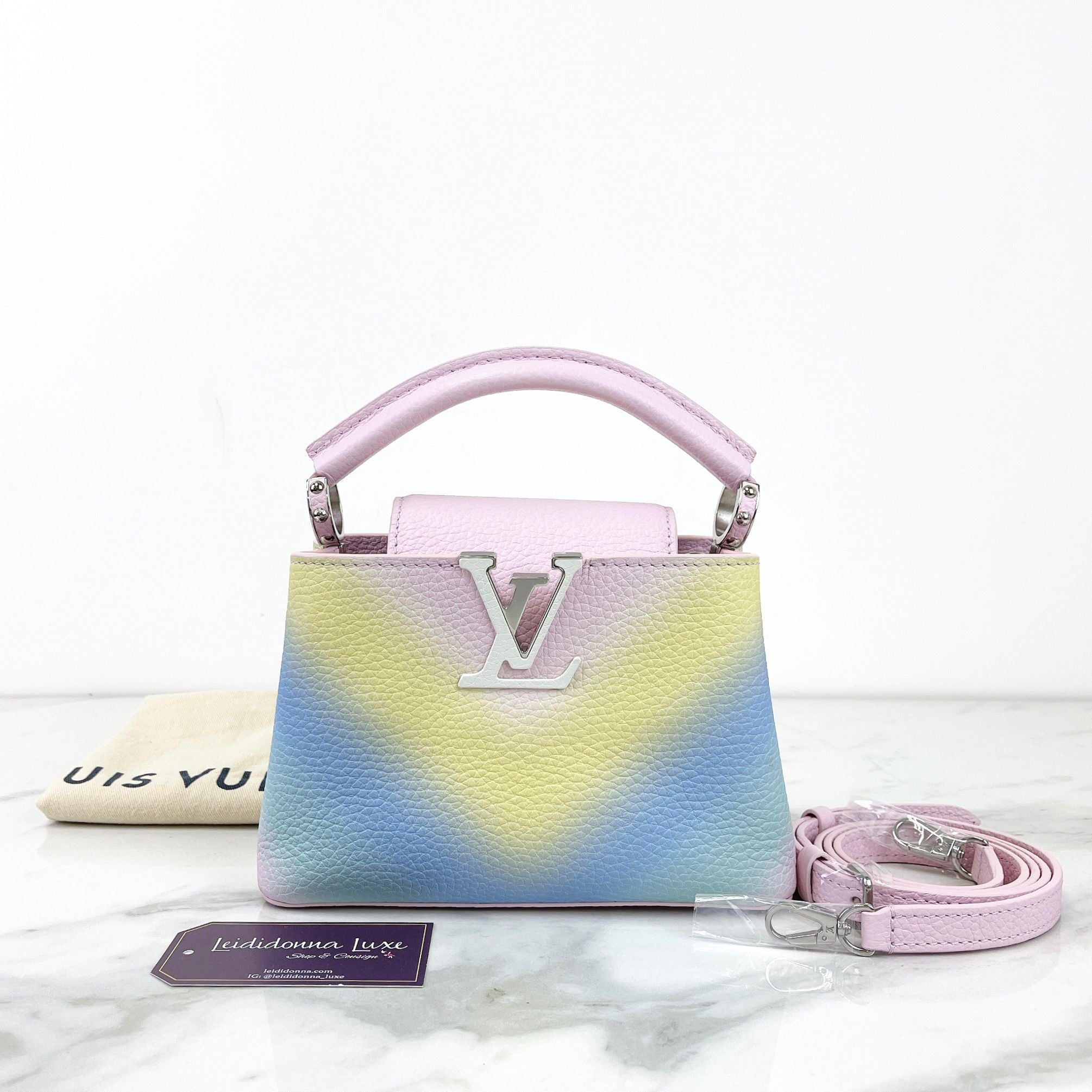 Louis Vuitton LV Capucine Mini