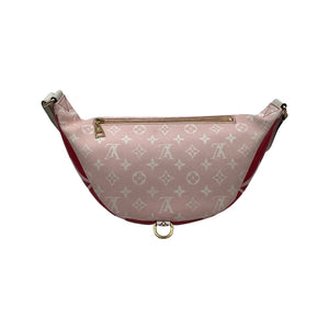 LOUIS VUITTON BUMBAG MONOGRAM GIANT